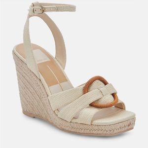NWOT Dolce vita Maze Wedges - size 8